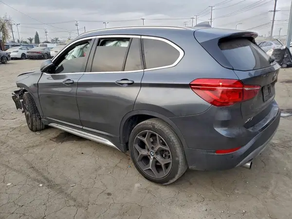 WBXHU7C38J5L09518 2018 BMW X1 - Image 2