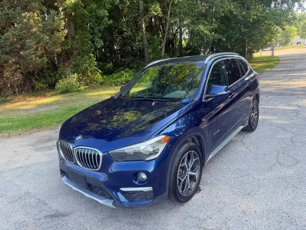 WBXHU7C39H5H33108 2017 BMW X1 - Image 2