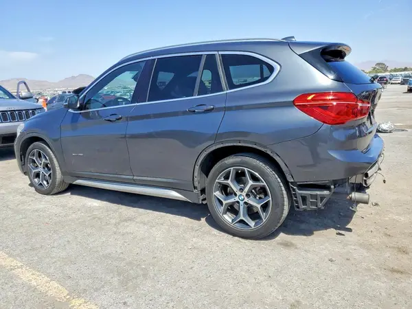 WBXHU7C39H5H34033 2017 BMW X1 - Image 2