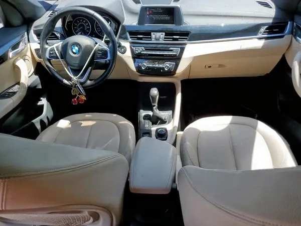 WBXHU7C39H5H34890 2017 BMW X1 - Image 8