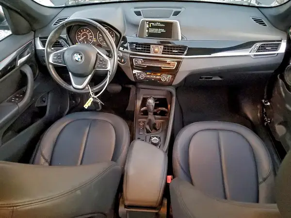 WBXHU7C39H5H34985 2017 BMW X1 - Image 8