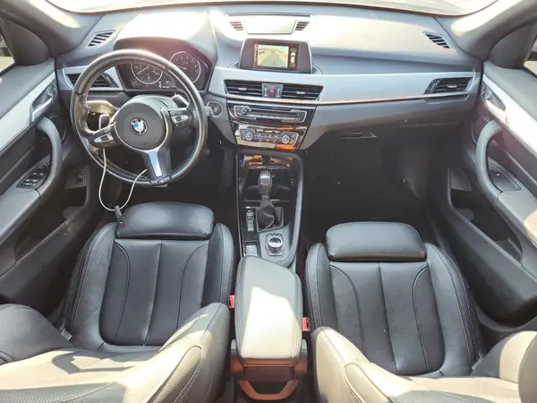 WBXHU7C39H5H35036 2017 BMW X1 - Image 8