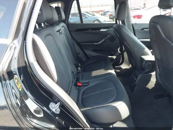 WBXHU7C39H5H35439 2017 BMW X1 - Image 8