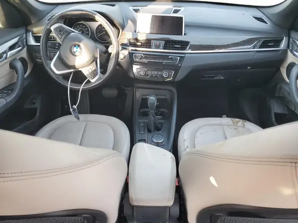 WBXHU7C39H5H35490 2017 BMW X1 - Image 8