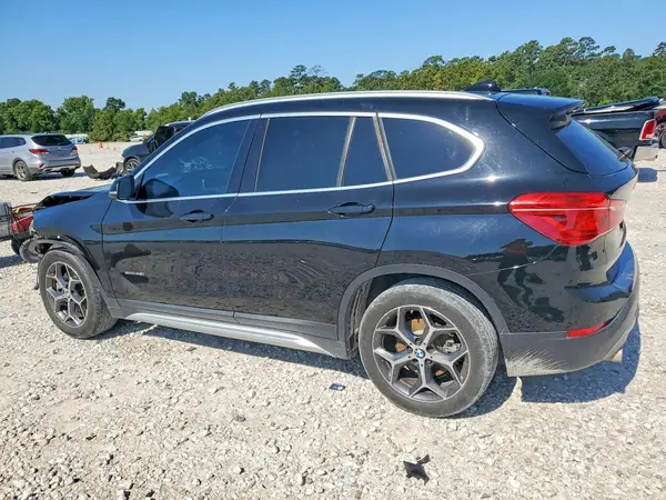 WBXHU7C39H5H35795 2017 BMW X1 - Image 2