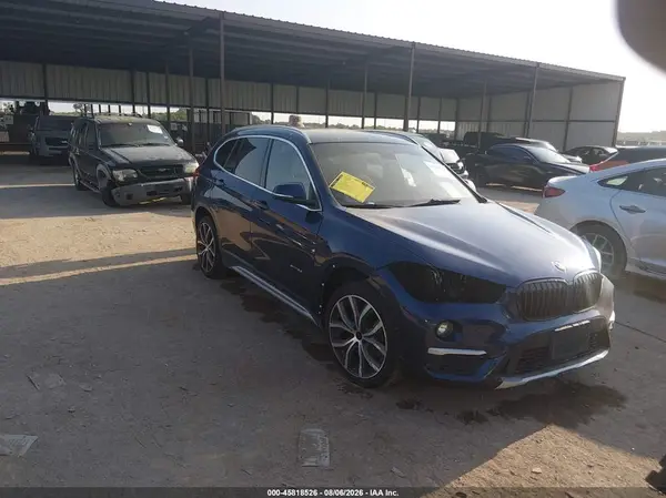 WBXHU7C39H5H36039 2017 BMW X1 - Image 1