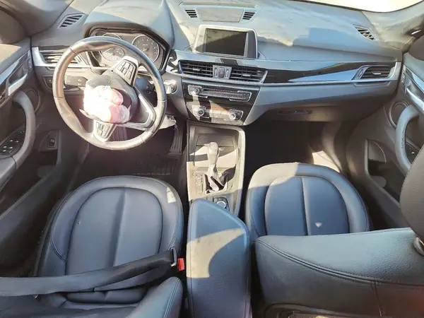 WBXHU7C39H5H36669 2017 BMW X1 - Image 8