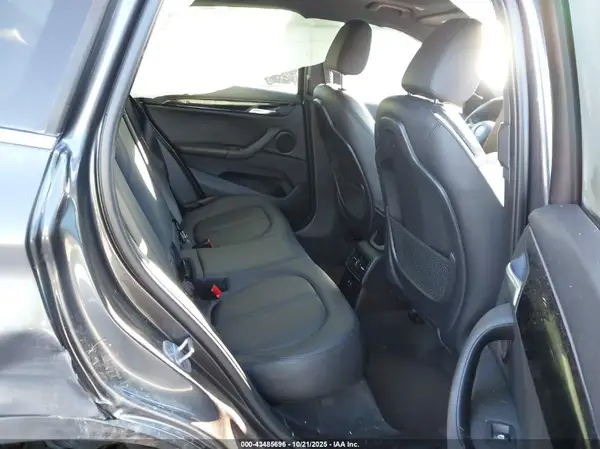 WBXHU7C39J3H43249 2018 BMW X1 - Image 8