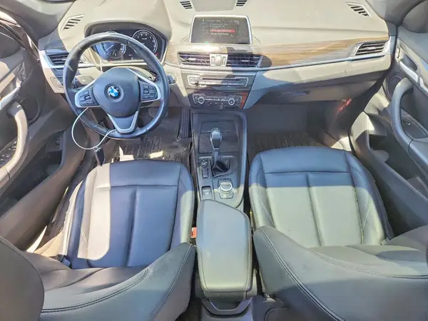 WBXHU7C39J3H43459 2018 BMW X1 - Image 8