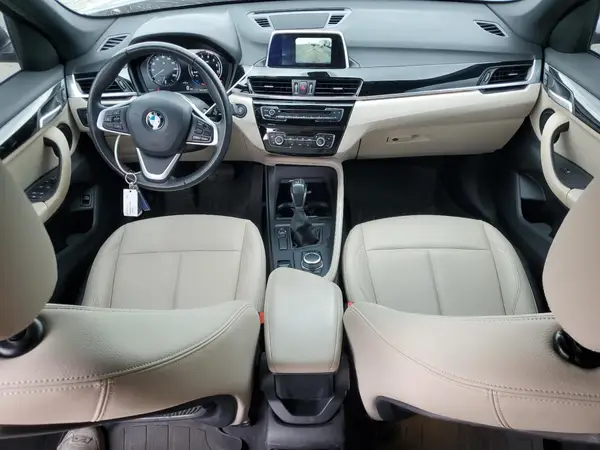 WBXHU7C39J3H43736 2018 BMW X1 - Image 8