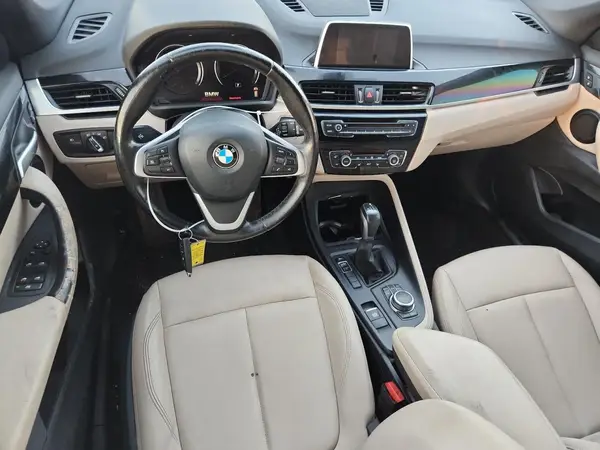WBXHU7C39J3H43929 2018 BMW X1 - Image 8