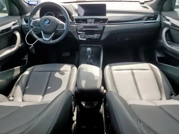 WBXHU7C39J3H44143 2018 BMW X1 - Image 8