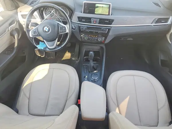WBXHU7C39J5H38976 2018 BMW X1 - Image 8