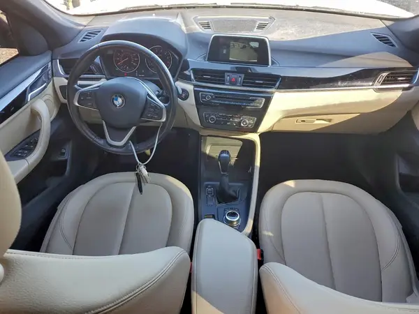 WBXHU7C39J5H39237 2018 BMW X1 - Image 8