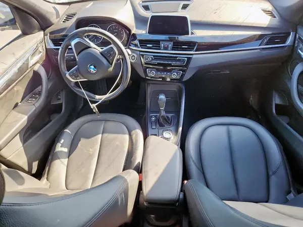 WBXHU7C39J5H40498 2018 BMW X1 - Image 8