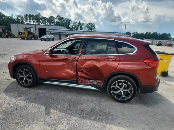 WBXHU7C39J5H42218 2018 BMW X1 - Image 2