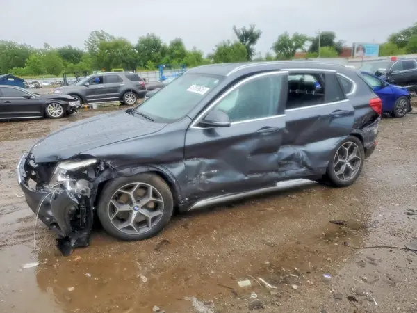 WBXHU7C39J5H42753 2018 BMW X1 - Image 1