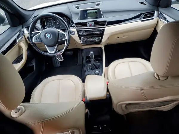 WBXHU7C39J5H45894 2018 BMW X1 - Image 8