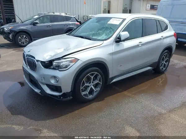 WBXHU7C39J5L04845 2018 BMW X1 - Image 2