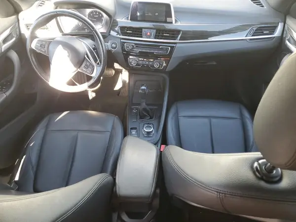 WBXHU7C39J5L06420 2018 BMW X1 - Image 8