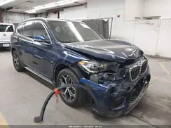 WBXHU7C39J5L09401 2018 BMW X1