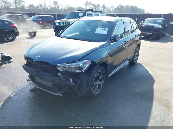 WBXHU7C3XH5H35997 2017 BMW X1 - Image 2