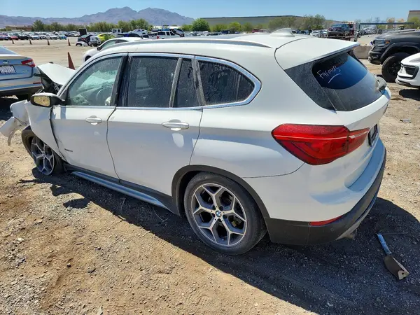WBXHU7C3XH5H36275 2017 BMW X1 - Image 2