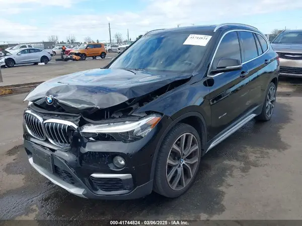 WBXHU7C3XHP924635 2017 BMW X1 - Image 2
