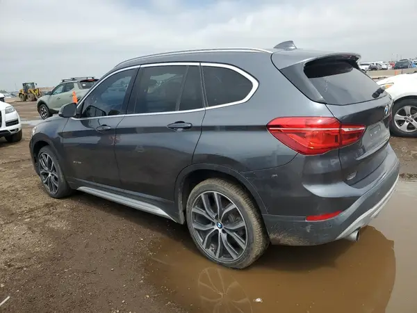 WBXHU7C3XHP924974 2017 BMW X1 - Image 2