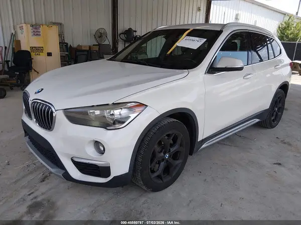 WBXHU7C3XJ3F04566 2018 BMW X1 - Image 2