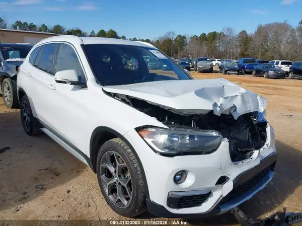 WBXHU7C3XJ3H42949 2018 BMW X1 - Image 1