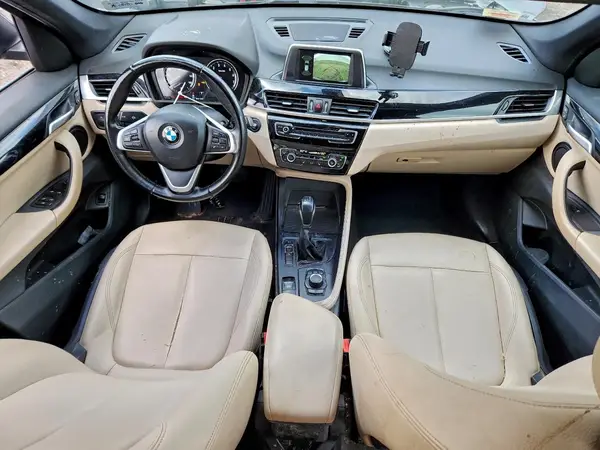 WBXHU7C3XJ3H43034 2018 BMW X1 - Image 8