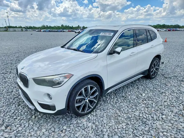 WBXHU7C3XJ3H43664 2018 BMW X1 - Image 1