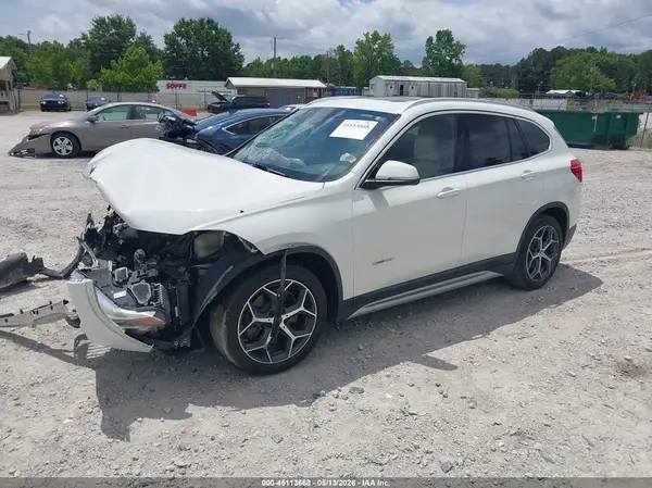 WBXHU7C3XJ5H39537 2018 BMW X1 - Image 2