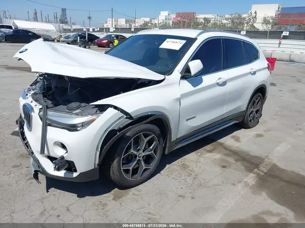 WBXHU7C3XJ5H42874 2018 BMW X1 - Image 2