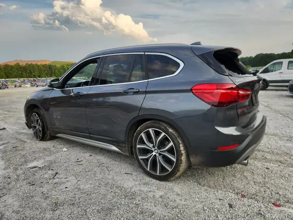 WBXHU7C3XJ5H44138 2018 BMW X1 - Image 2