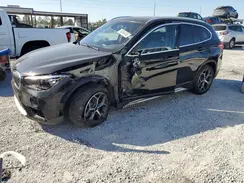 WBXHU7C3XJ5H44771 2018 BMW X1