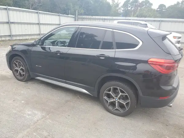 WBXHU7C3XJ5H45709 2018 BMW X1 - Image 2