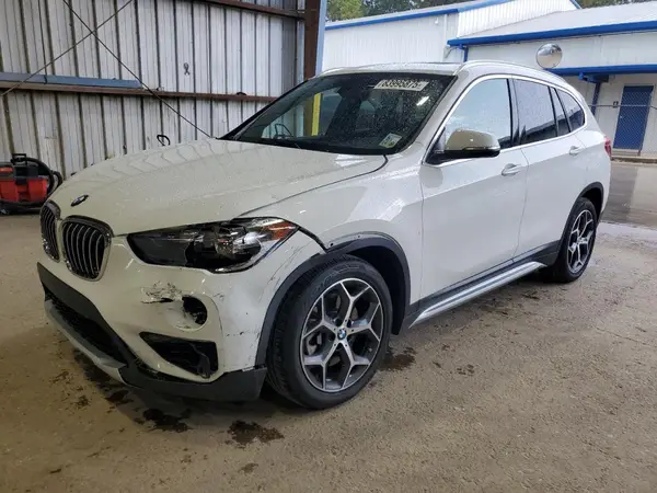 WBXHU7C3XJ5L07592 2018 BMW X1 - Image 1