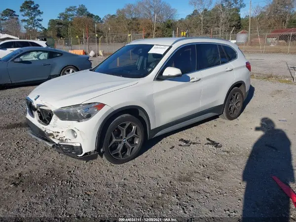 WBXHU7C3XJ5L09083 2018 BMW X1 - Image 2