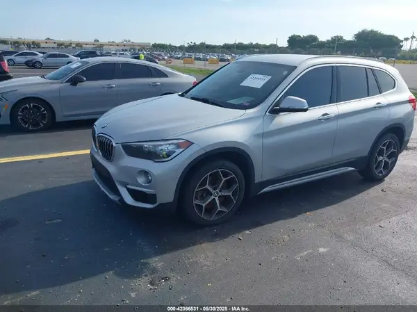 WBXHU7C3XJ5L09617 2018 BMW X1 - Image 2