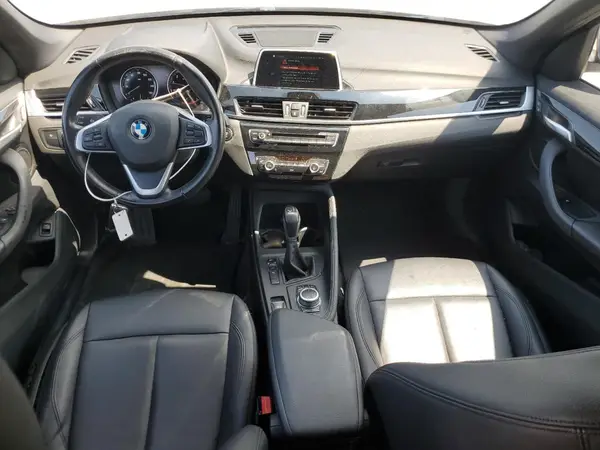 WBXHU7C50K3H45605 2019 BMW X1 - Image 8