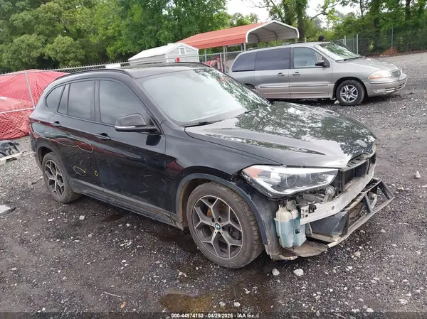 WBXHU7C50K5L11475 2019 BMW X1 - Image 1