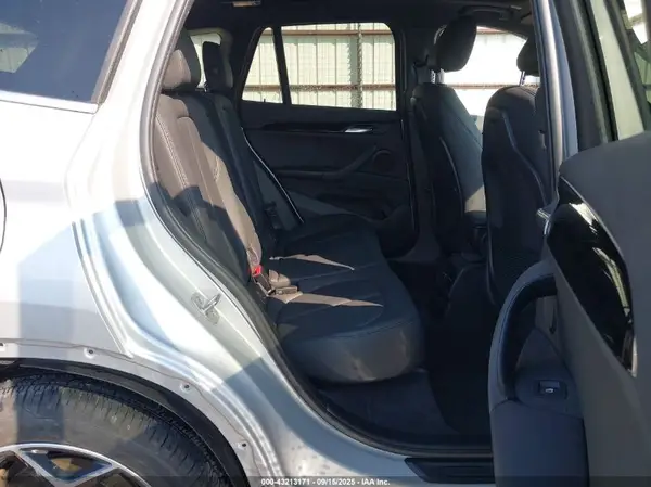 WBXHU7C51K5L09959 2019 BMW X1 - Image 8