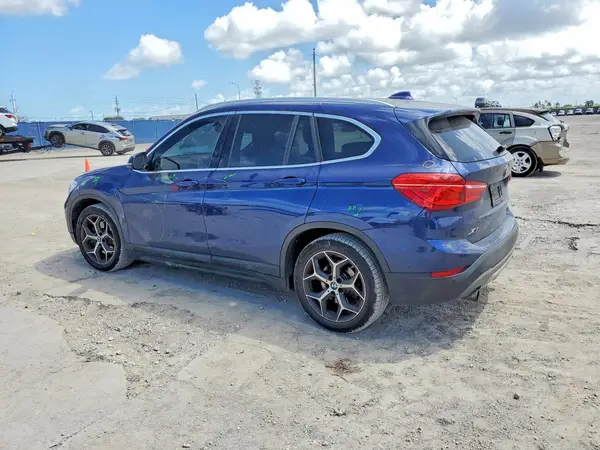 WBXHU7C52K5L11302 2019 BMW X1 - Image 2