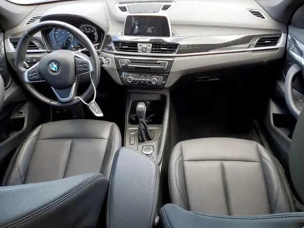 WBXHU7C52K5L11302 2019 BMW X1 - Image 8