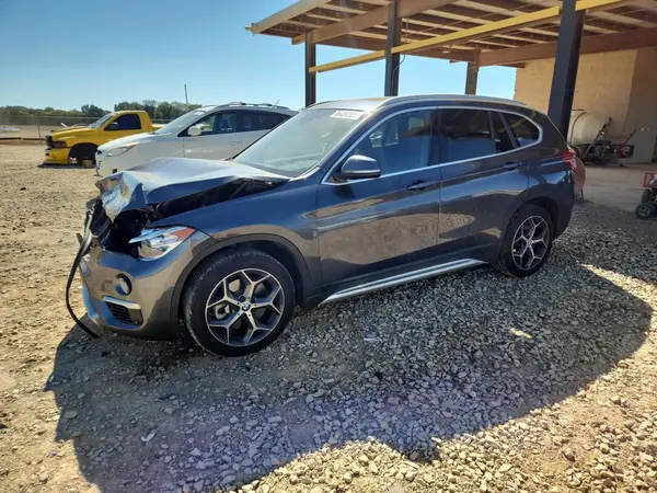 WBXHU7C53K5L10417 2019 BMW X1 - Image 1