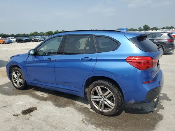 WBXHU7C53K5L11468 2019 BMW X1 - Image 2