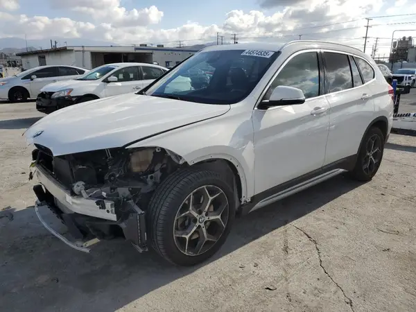WBXHU7C54K3H44277 2019 BMW X1 - Image 1