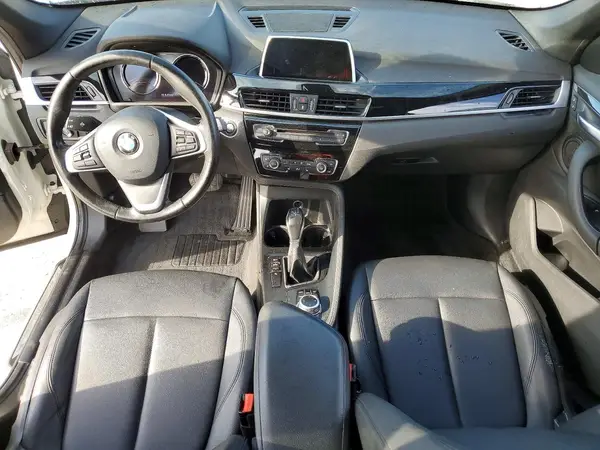 WBXHU7C54K5L10992 2019 BMW X1 - Image 8